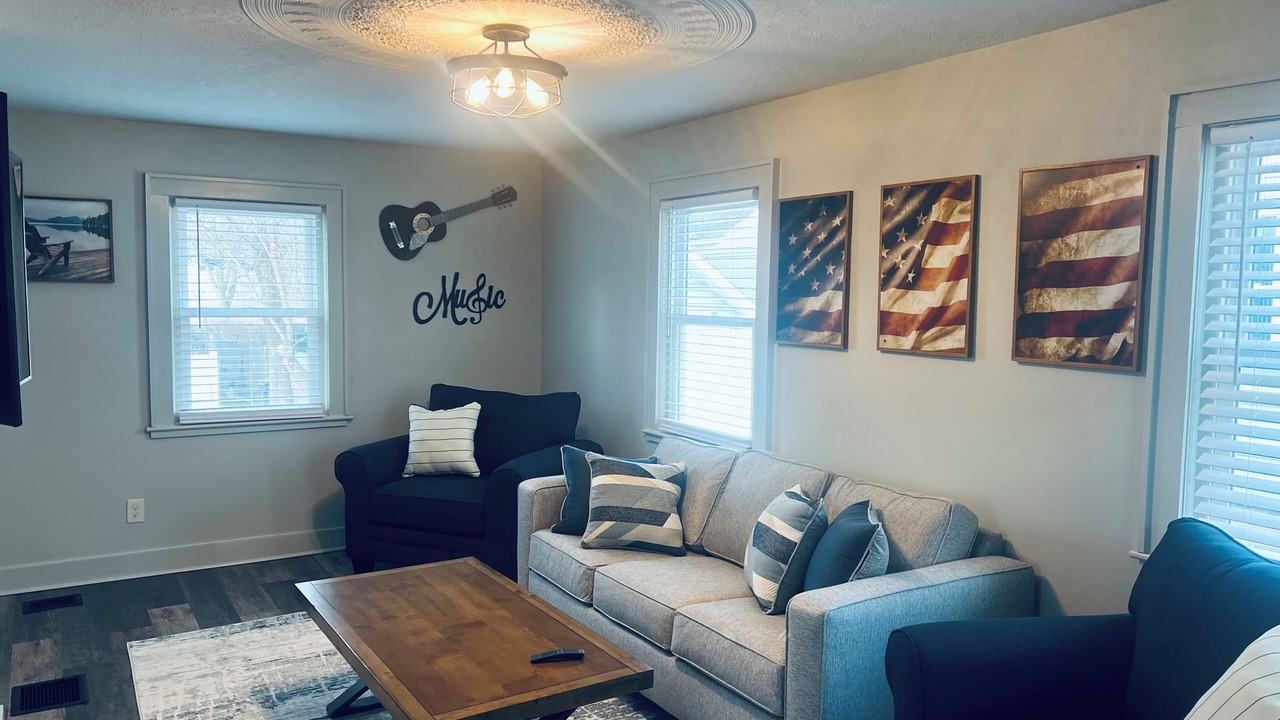 Photo of Livingroom in Hammondsport