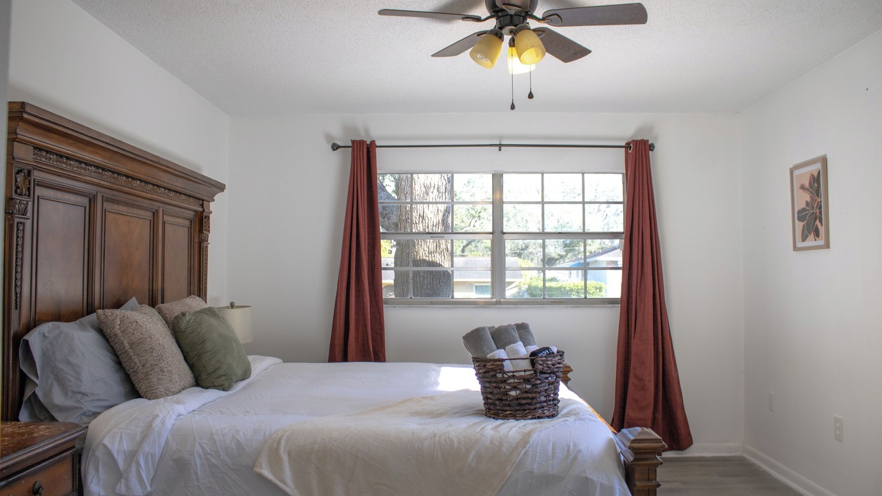 Photo of Bedroom in Pine Hills