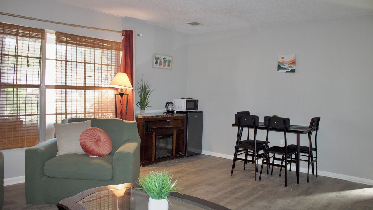 Photo of Livingroom in Pine Hills