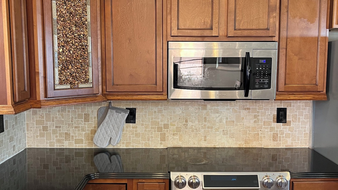Photo of Kitchen in Kechi
