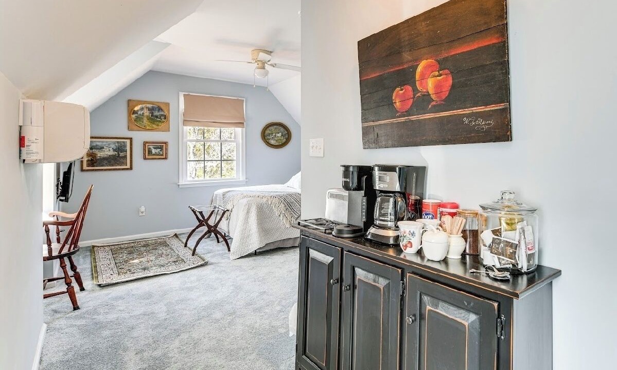 Photo of Bedroom in Andersonville