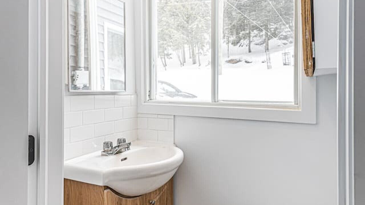 Photo of Bathroom in Val-des-Monts