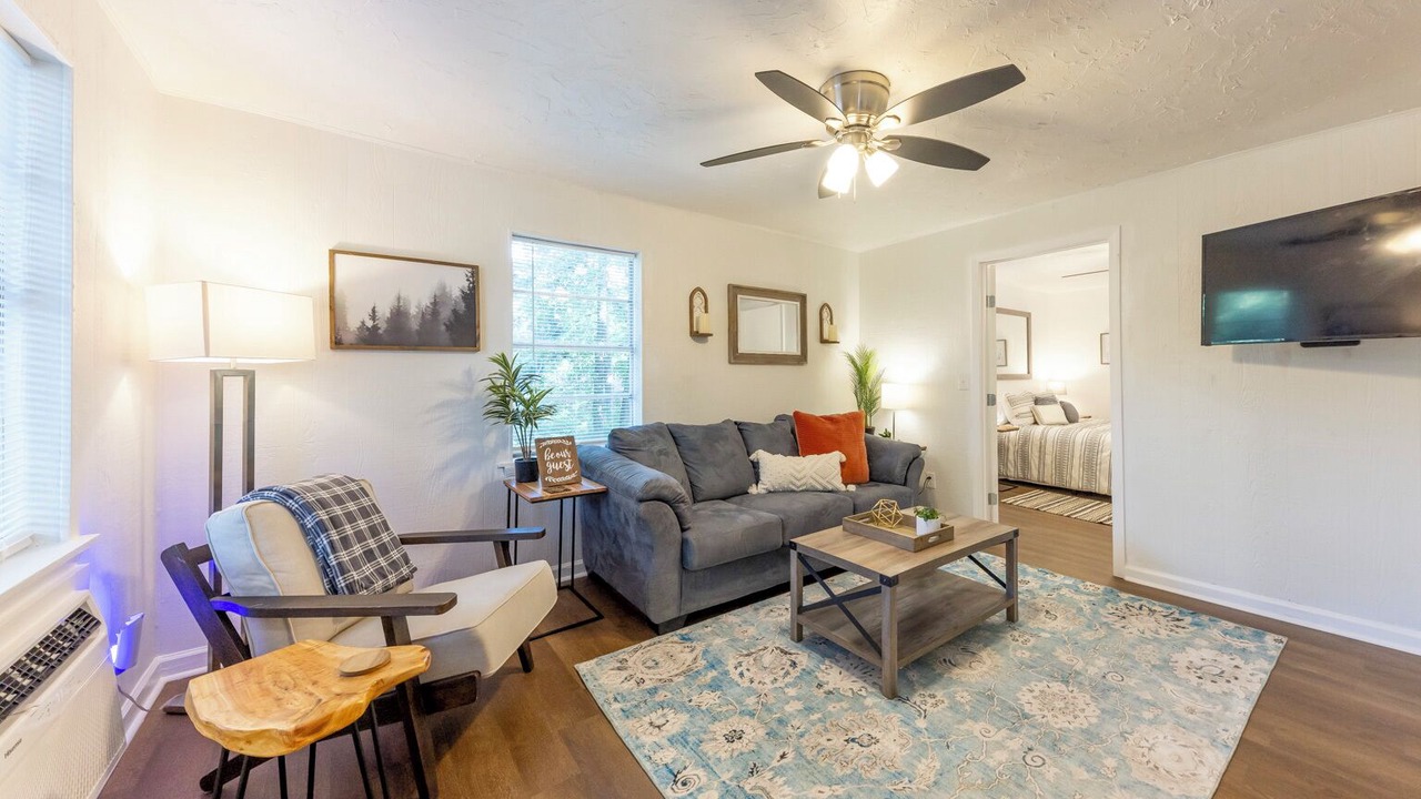 Photo of Livingroom in Benton