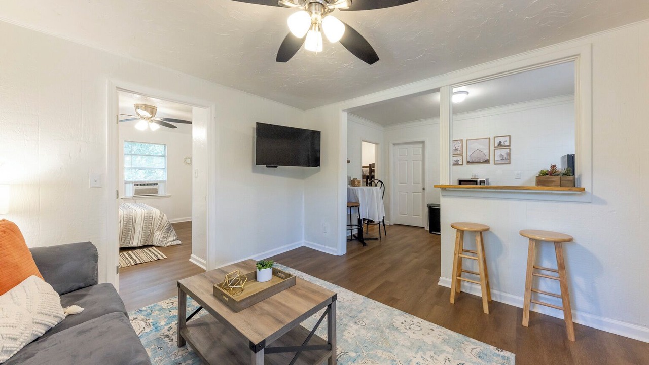 Photo of Livingroom in Benton