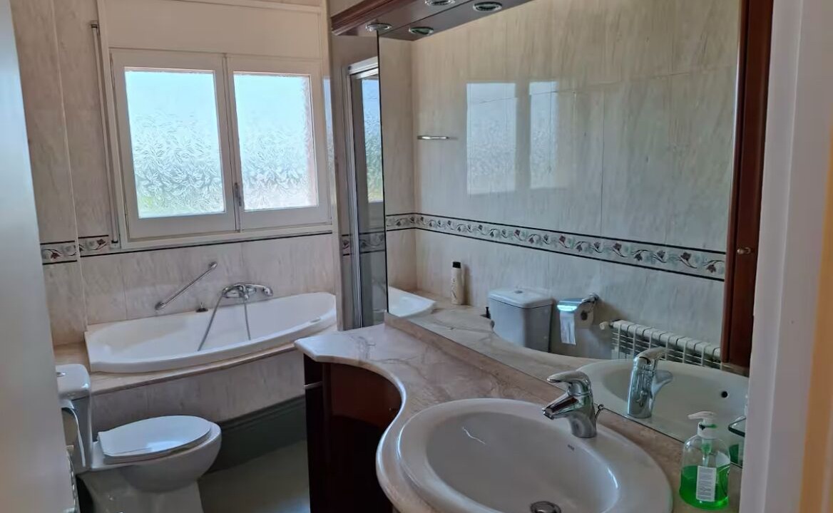 Photo of Bathroom in Avia