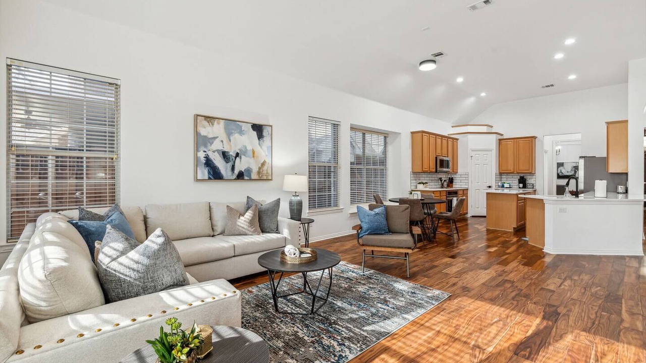 Photo of Livingroom in Richardson