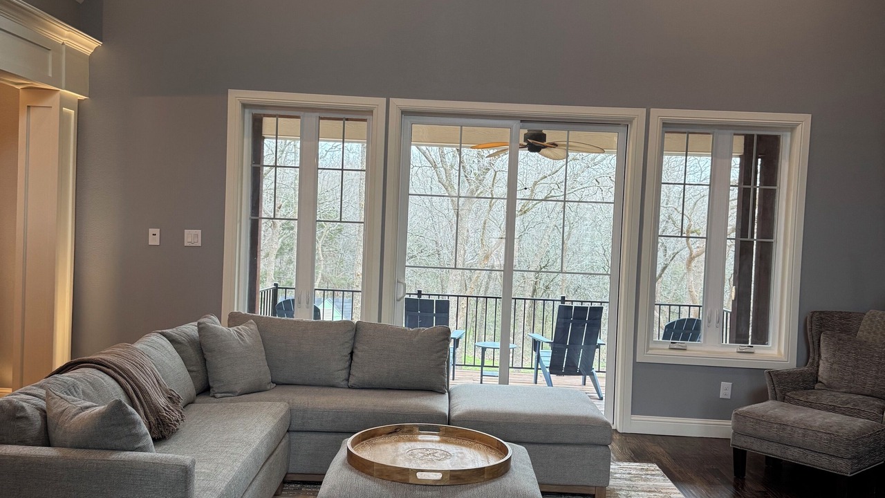 Photo of Livingroom in Oak Point