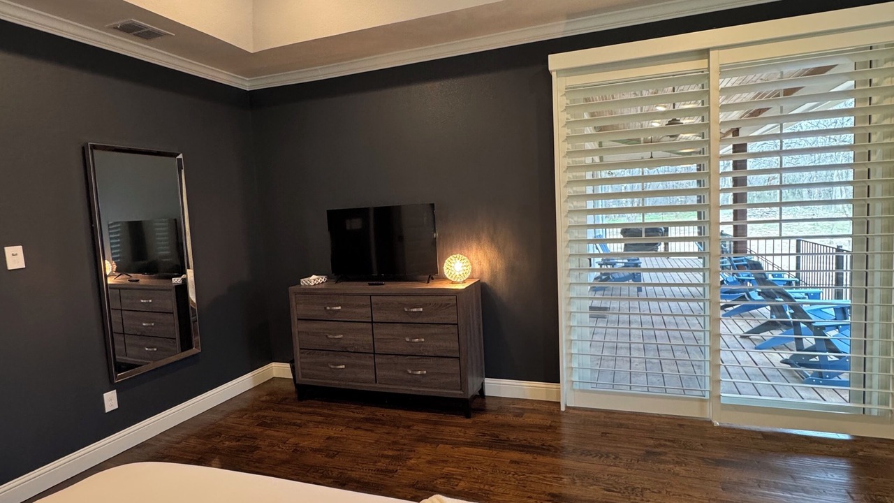 Photo of Bedroom in Oak Point