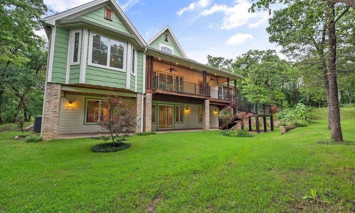 Photo of Outdoor in Oak Point