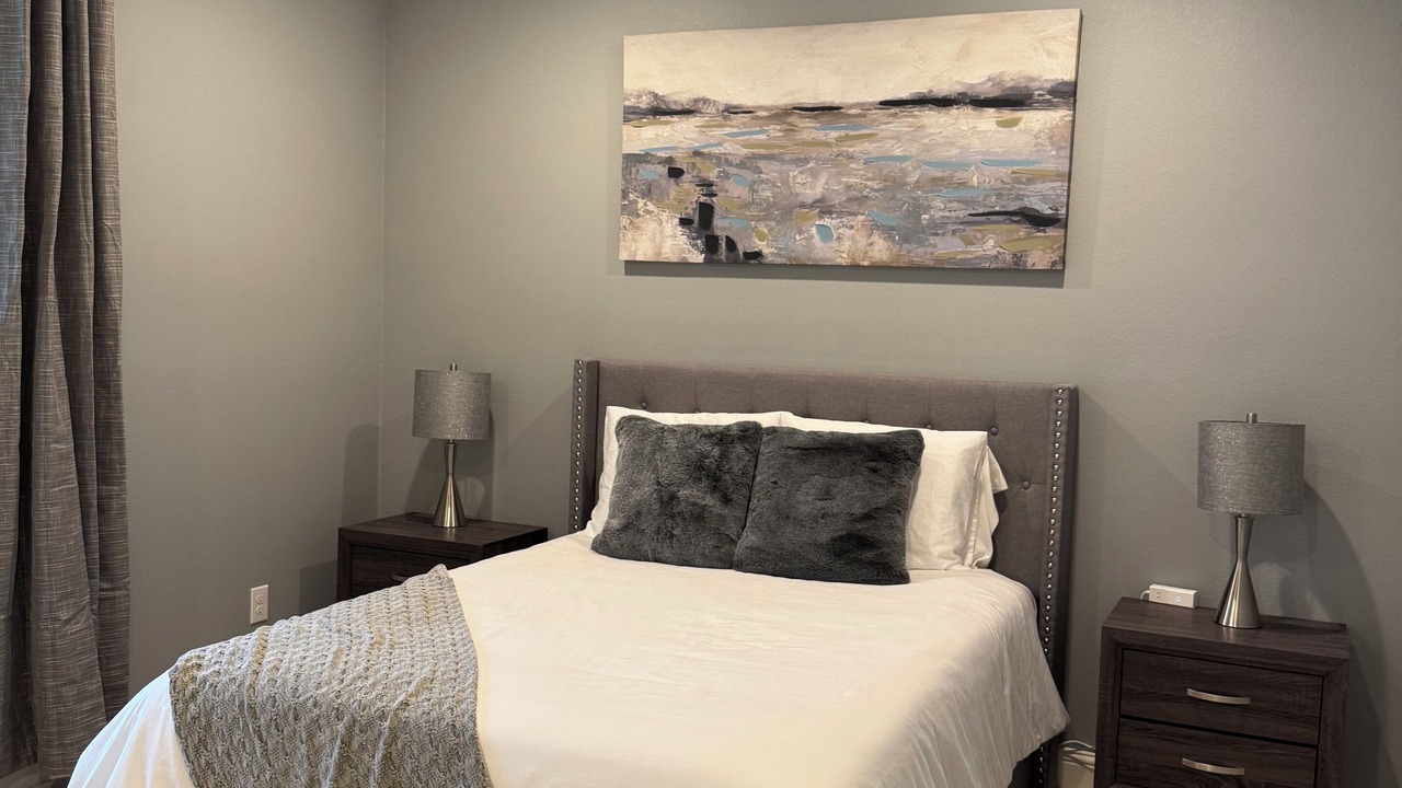 Photo of Bedroom in Oak Point