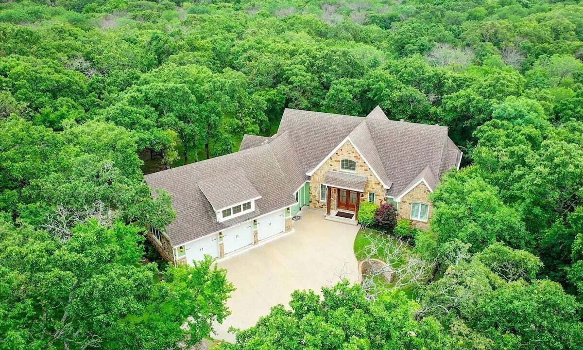 Photo of Outdoor in Oak Point