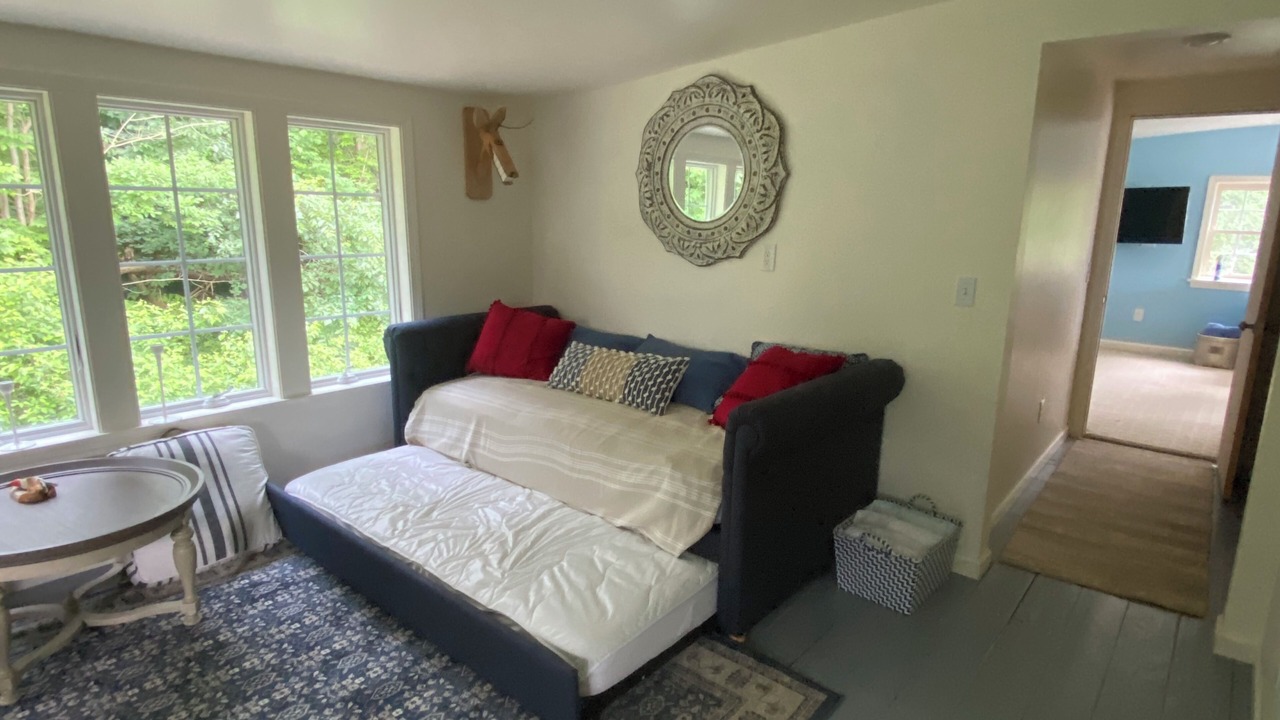 Photo of Livingroom in Ashville