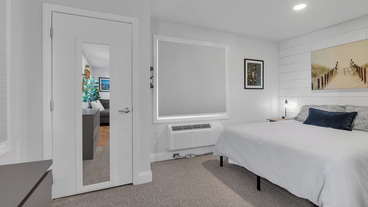 Photo of Bedroom in Ocean Bluff-Brant Rock