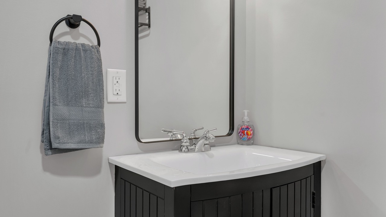 Photo of Bathroom in Ocean Bluff-Brant Rock
