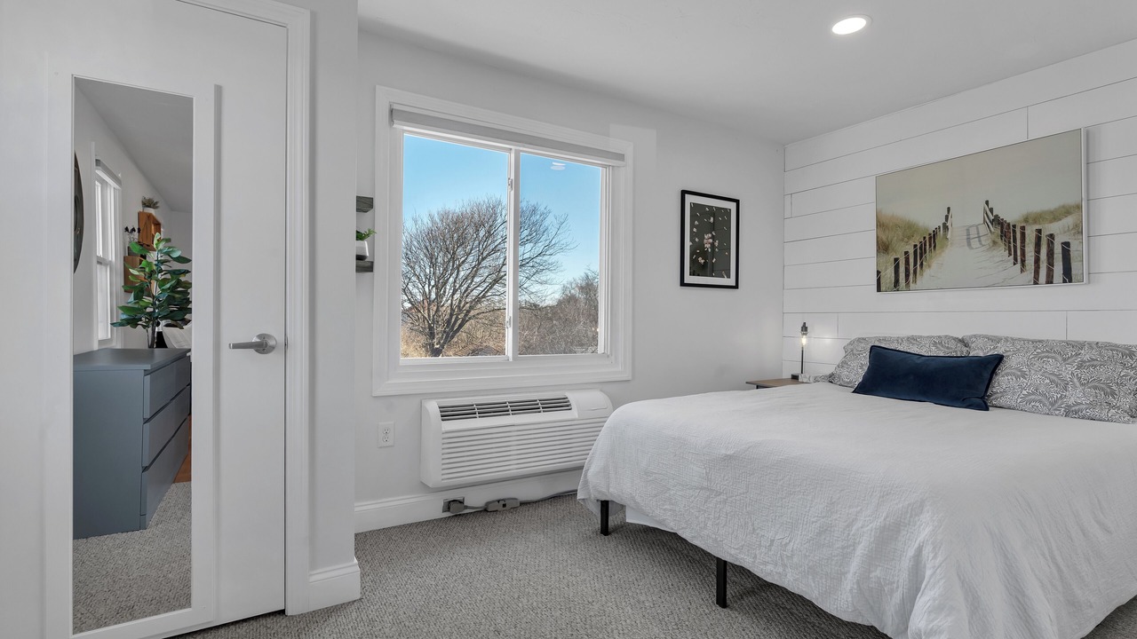 Photo of Bedroom in Ocean Bluff-Brant Rock