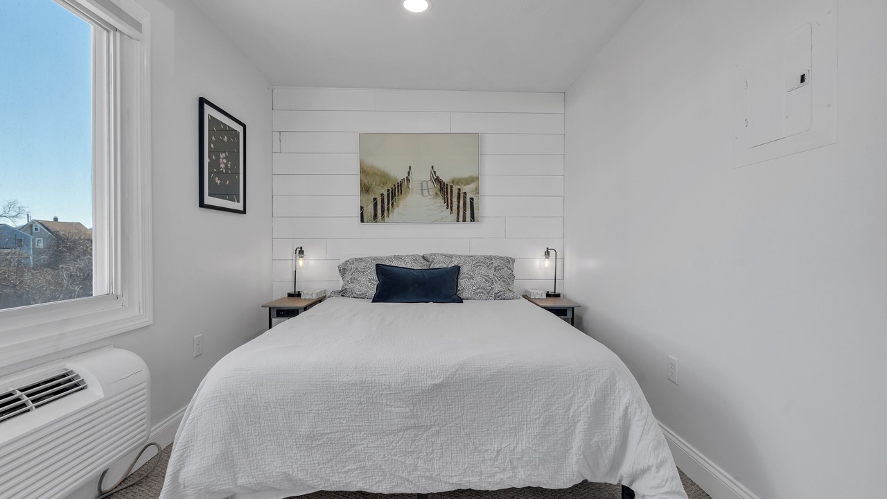 Photo of Bedroom in Ocean Bluff-Brant Rock
