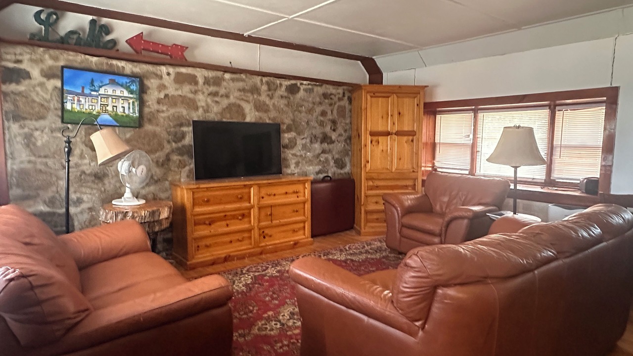 Photo of Livingroom in Whitehouse Station