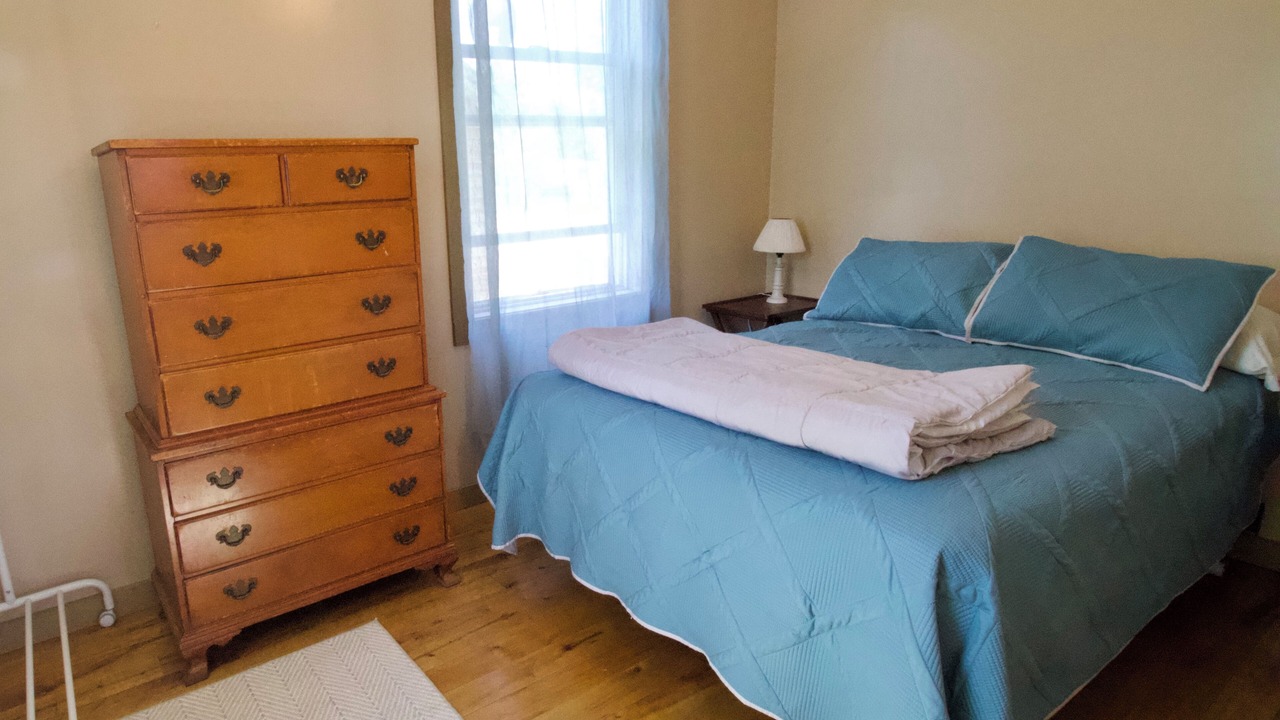 Photo of Bedroom in Munsonville