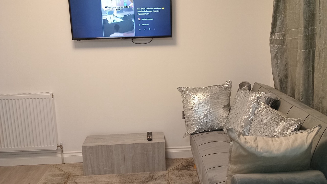 Photo of Livingroom in Dagenham