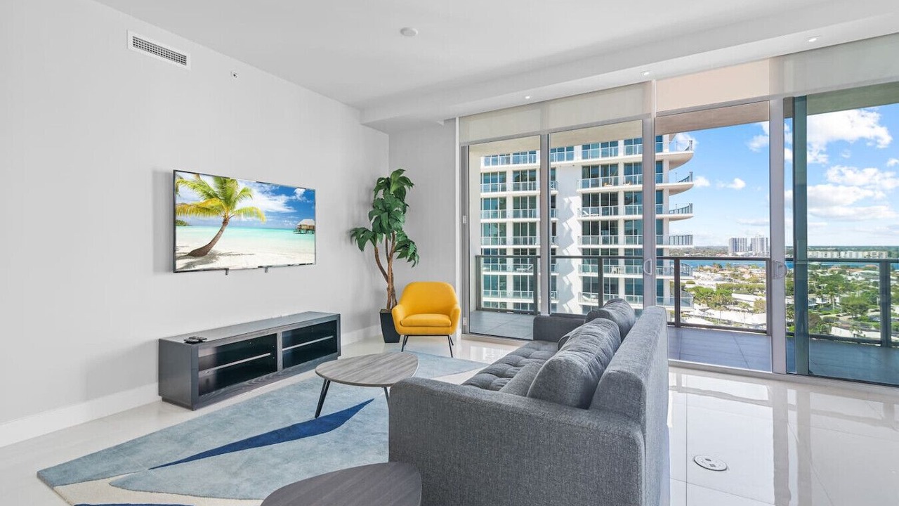 Photo of Livingroom in Singer Island