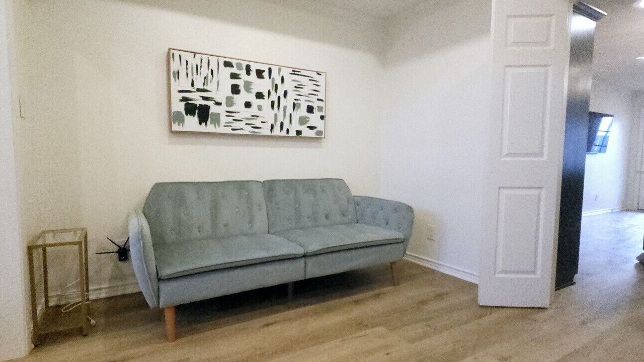 Photo of Livingroom in Tyler