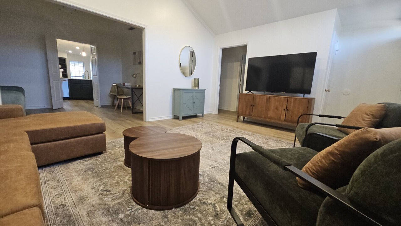 Photo of Livingroom in Tyler