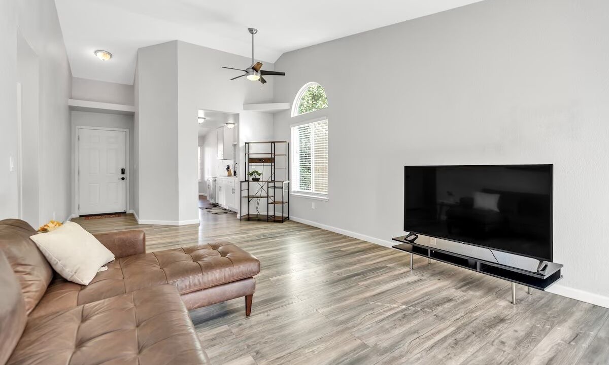 Photo of Livingroom in Sacramento