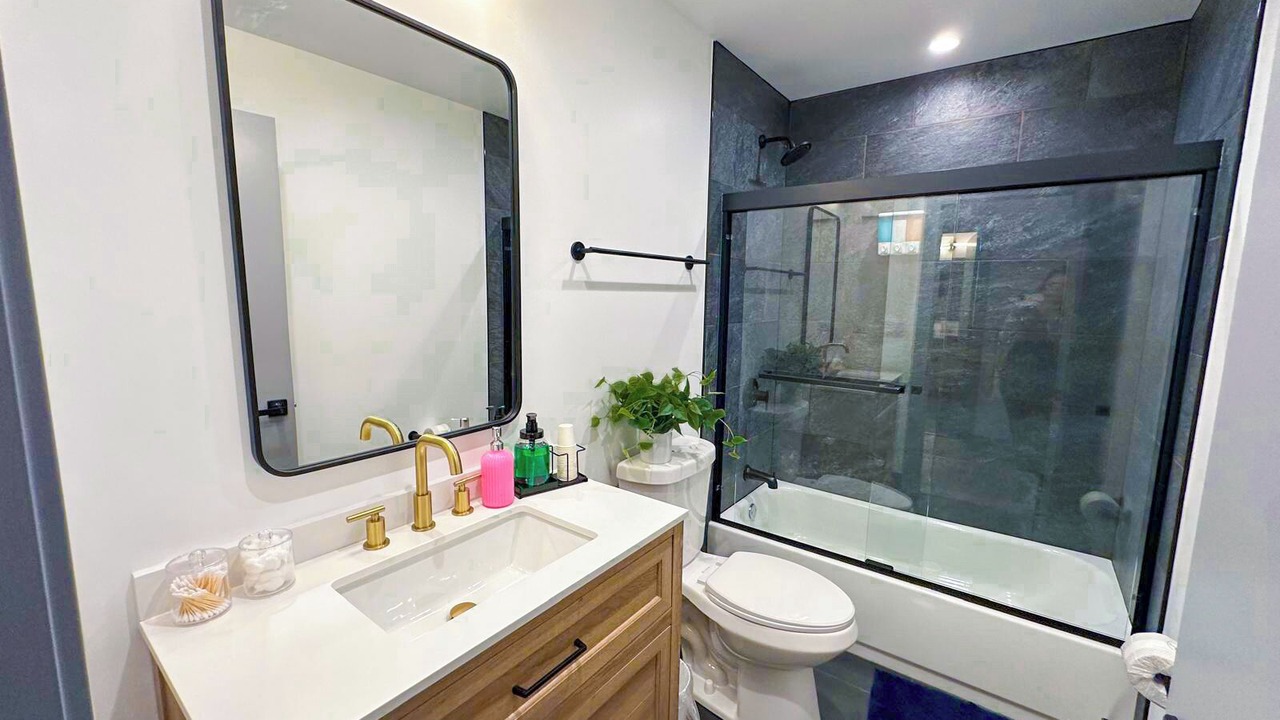 Photo of Bathroom in Prairie District
