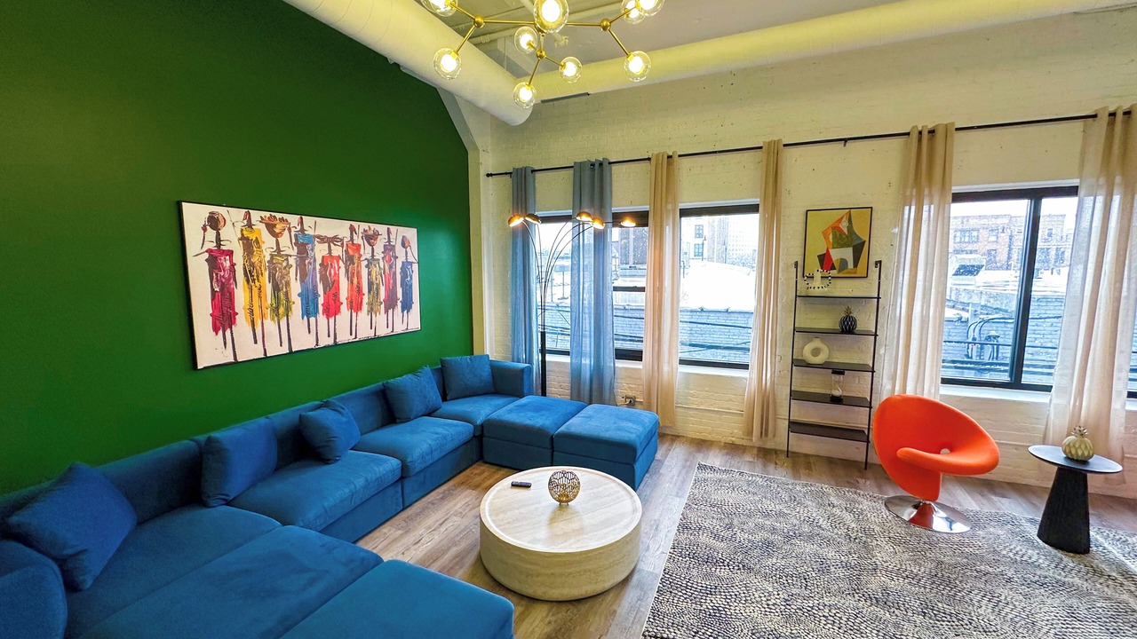 Photo of Livingroom in Prairie District