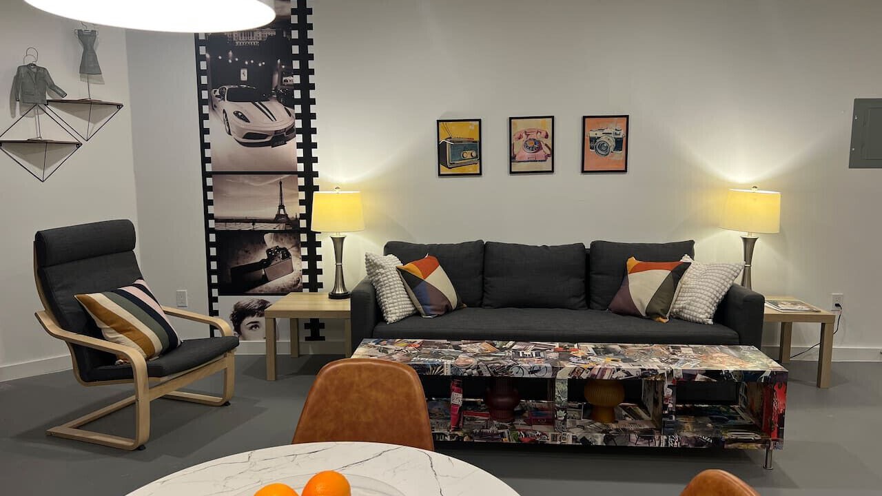 Photo of Livingroom in April Sound
