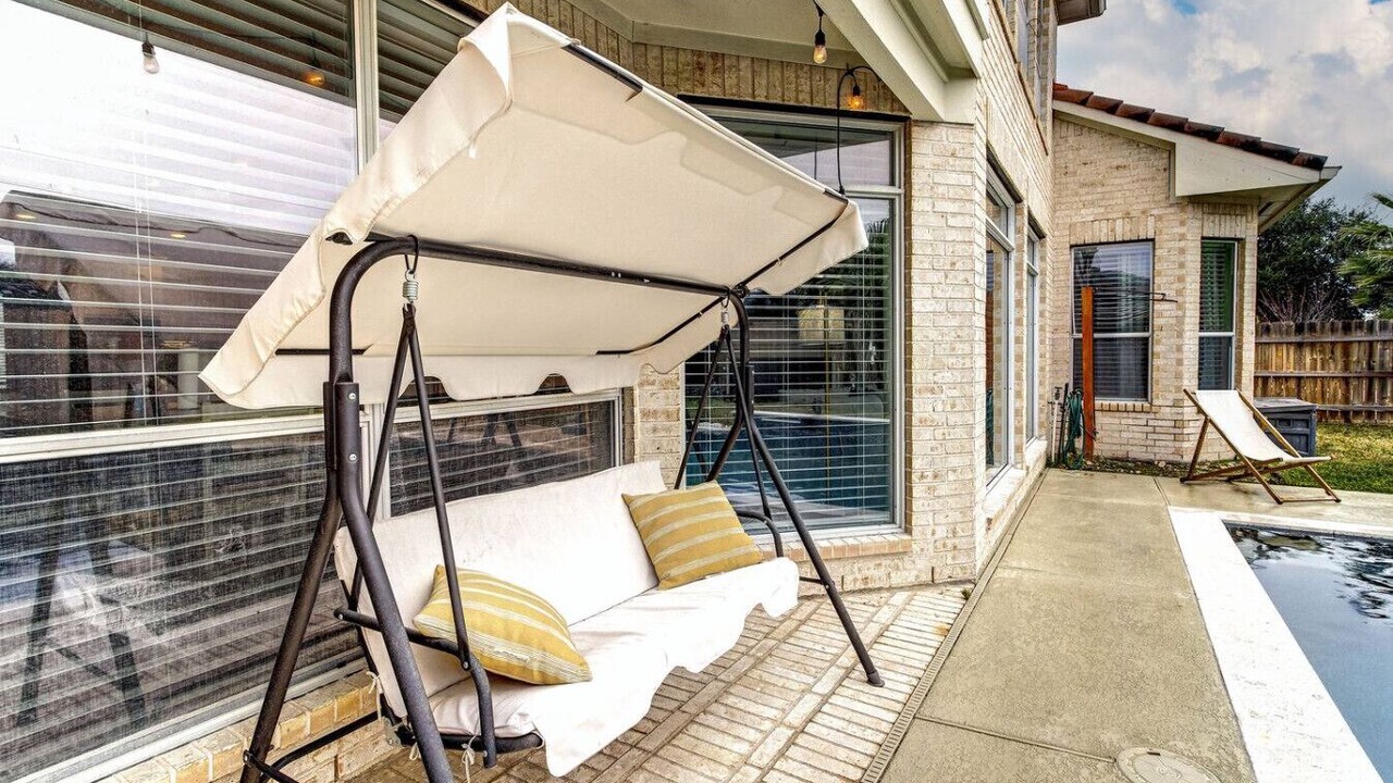 Photo of Patio Balcony in Windermere Lakes