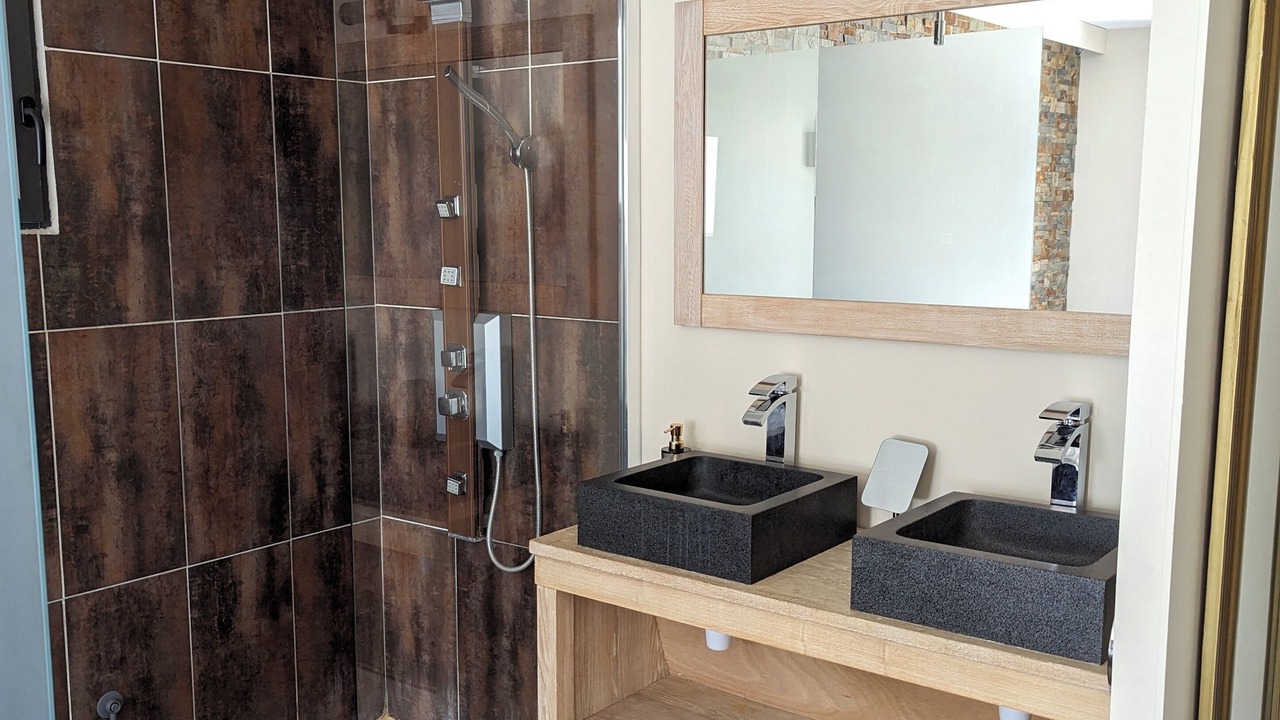 Photo of Bathroom in Juvignac