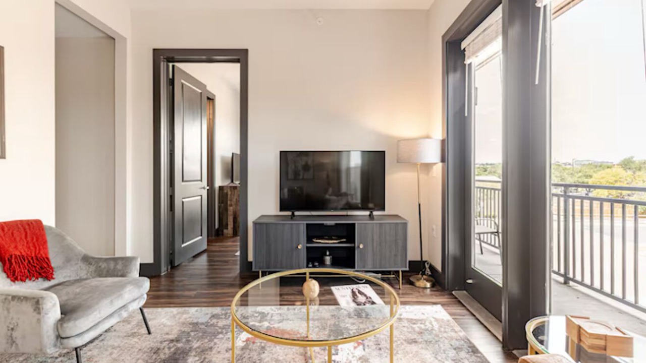 Photo of Livingroom in North Burnet