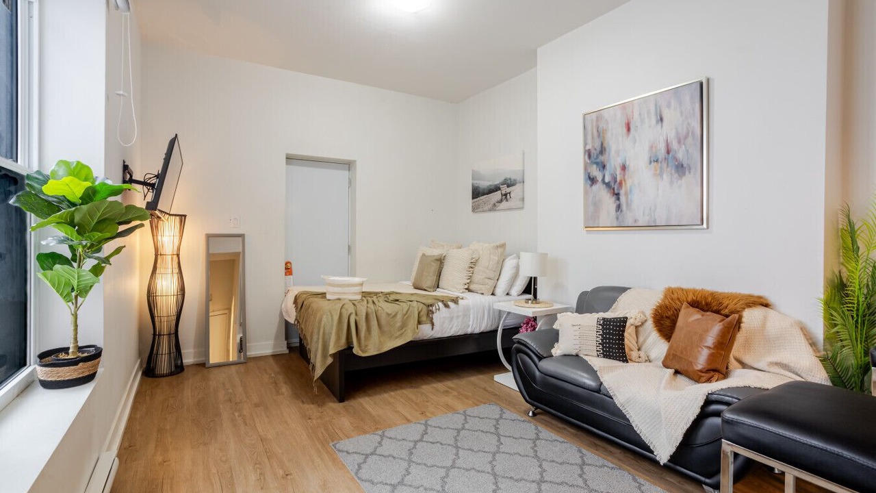 Photo of Bedroom in Downtown Montreal