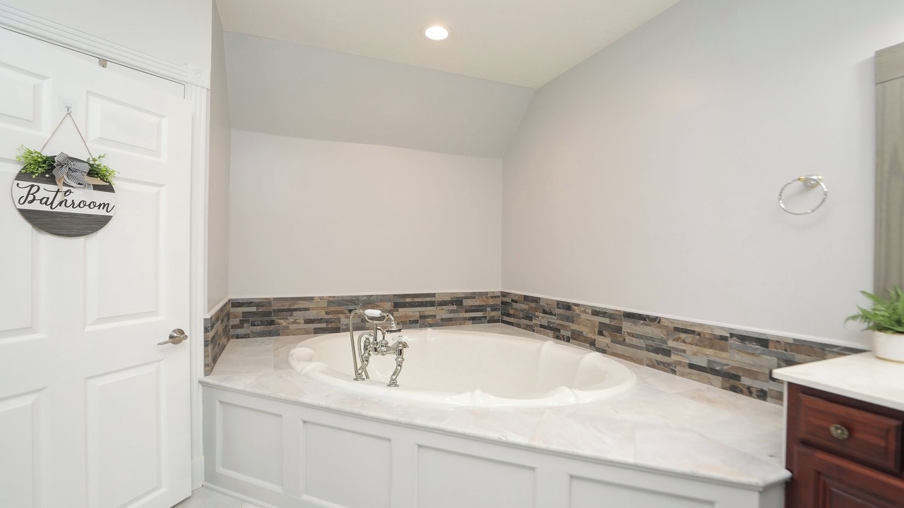 Photo of Bathroom in Humble