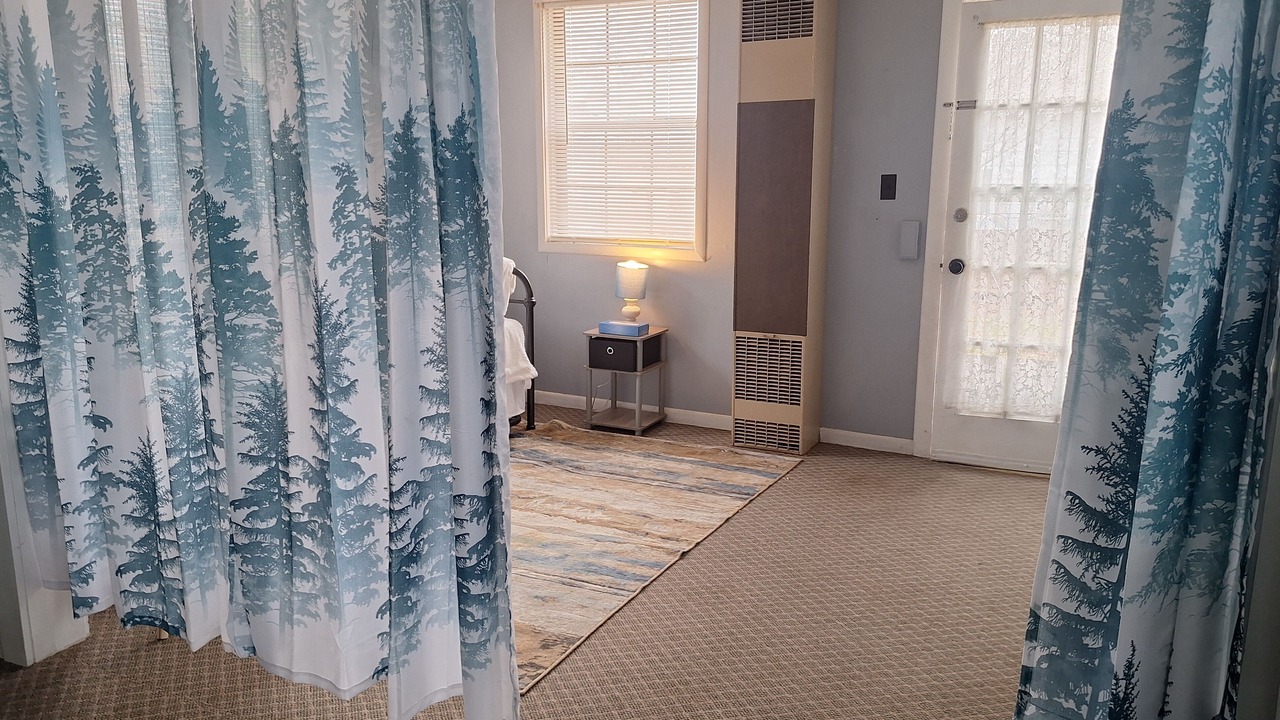 Photo of Bedroom in Iola