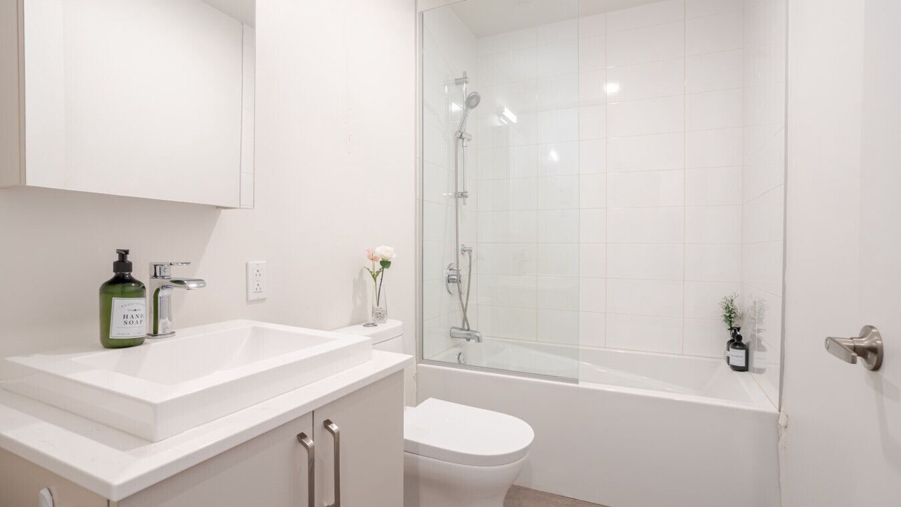 Photo of Bathroom in Shaughnessy Village