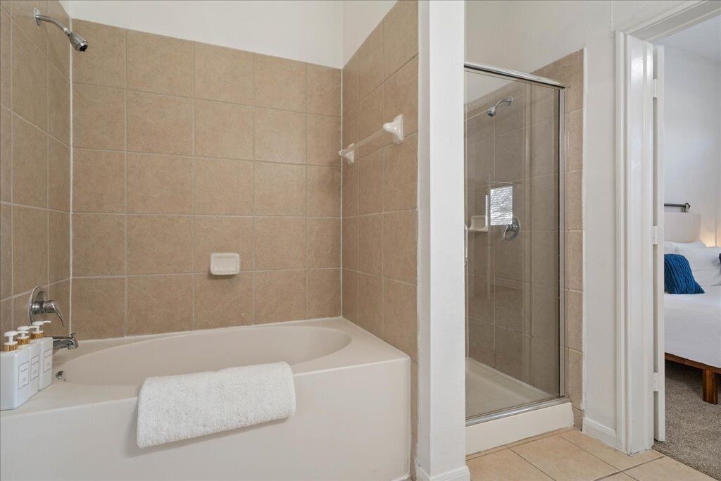 Photo of Bathroom in Montopolis