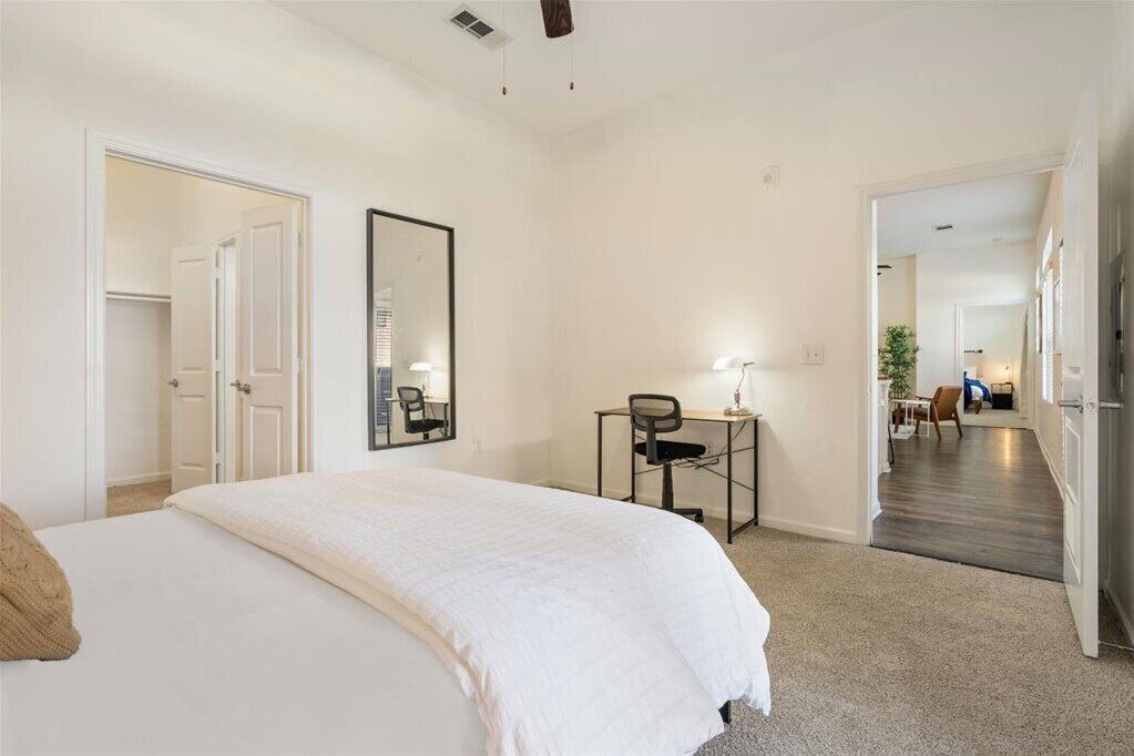 Photo of Bedroom in Montopolis