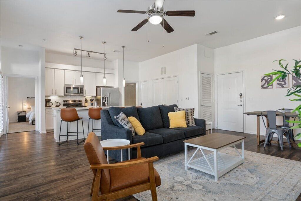 Photo of Livingroom in Montopolis