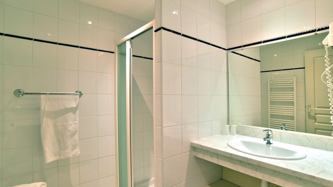 Photo of Bathroom in Saint-Meloir-des-Ondes