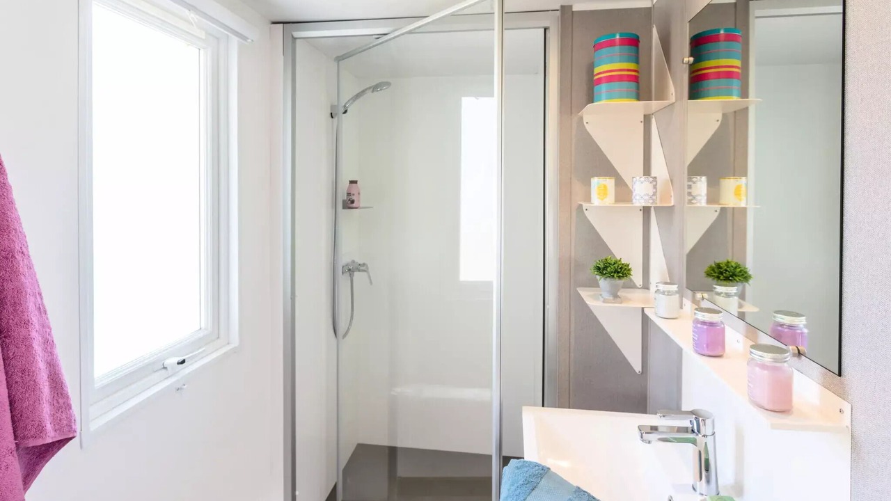 Photo of Bathroom in Saint-Georges-de-Montaigu