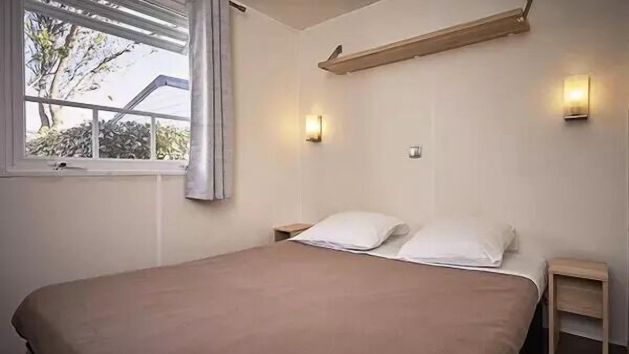 Photo of Bedroom in Saint-Georges-de-Montaigu