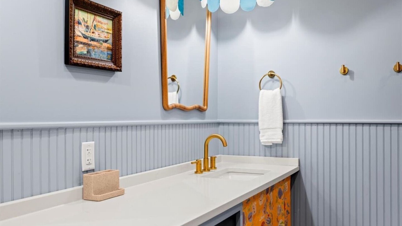 Photo of Bathroom in Northwest Quadrant