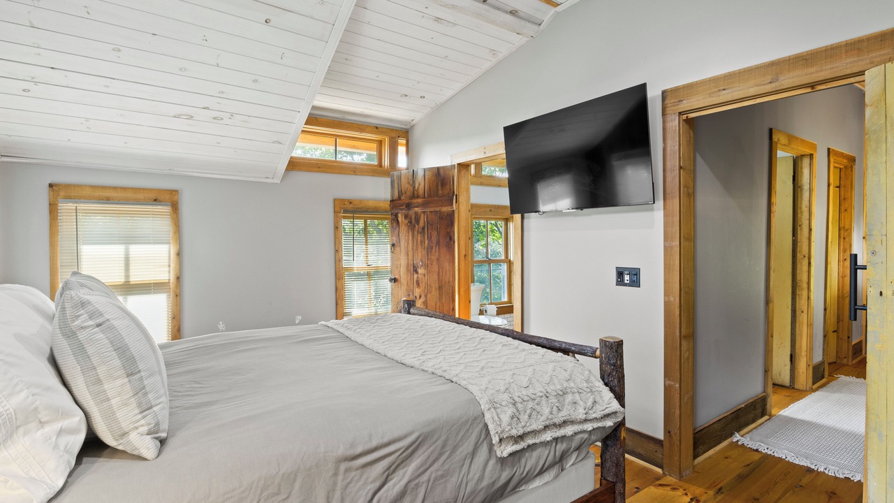 Photo of Bedroom in Rushville