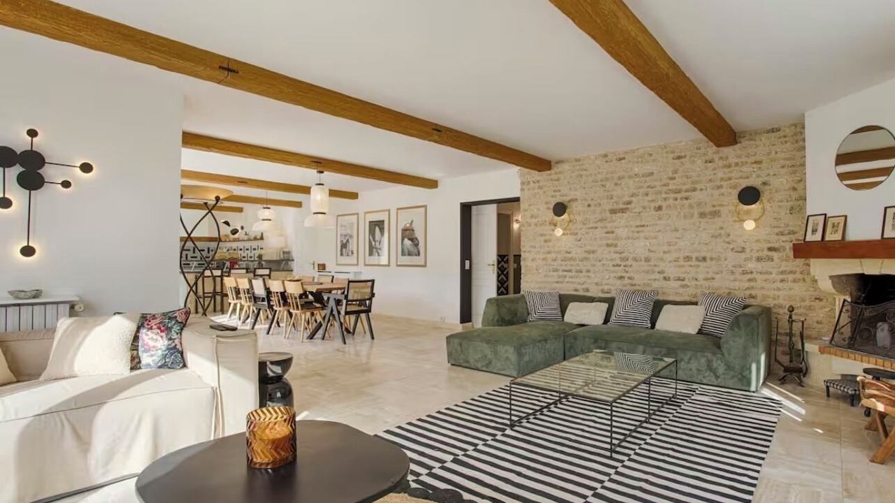 Photo of Livingroom in Saint-Etienne-la-Thillaye