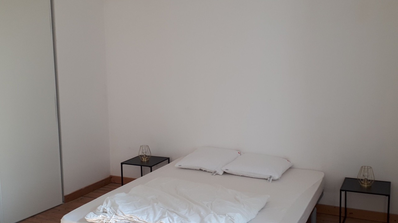 Photo of Bedroom in Feneu