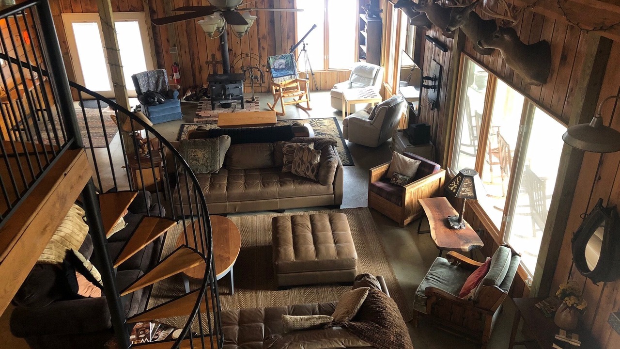 Photo of Livingroom in Floyd