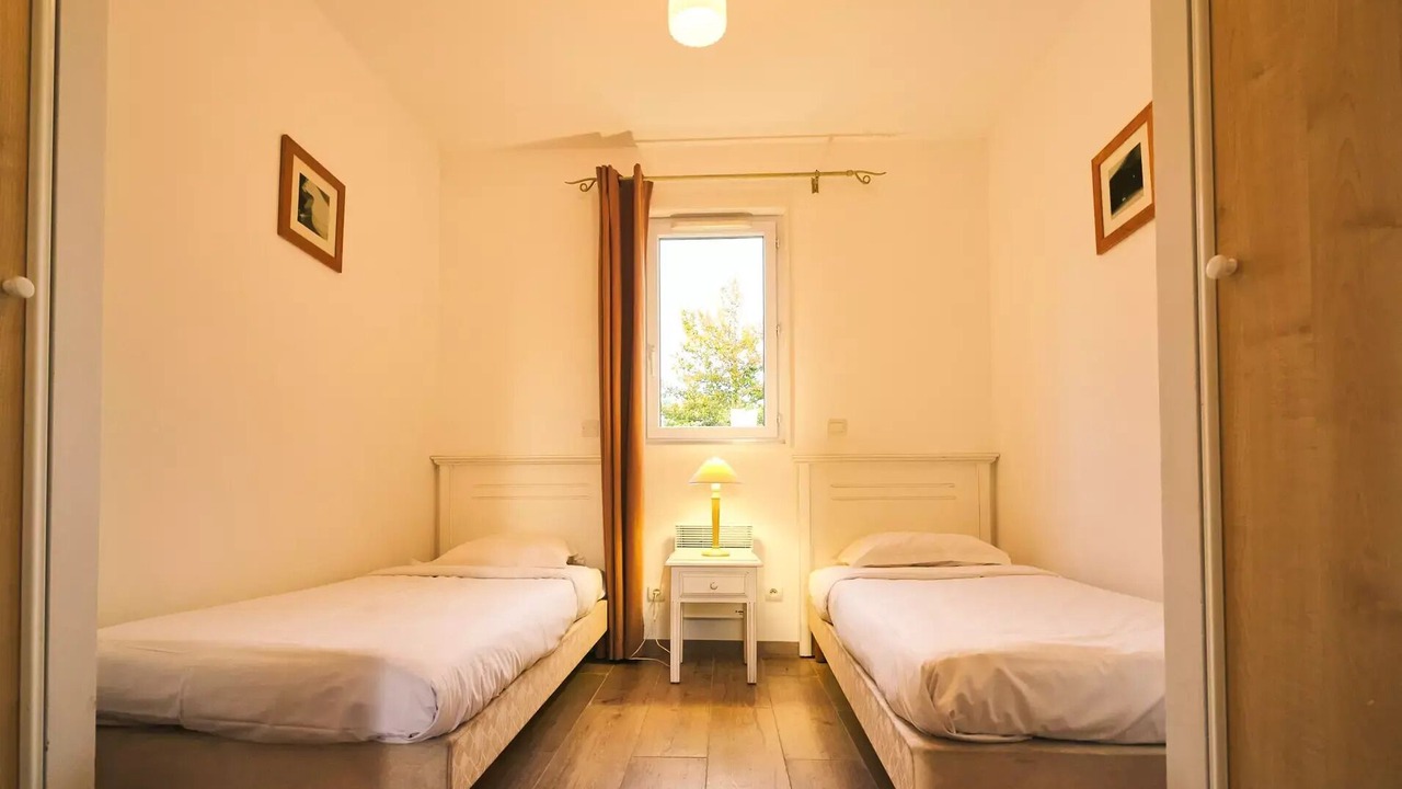 Photo of Bedroom in Parentis-en-Born