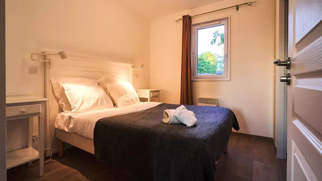 Photo of Bedroom in Parentis-en-Born